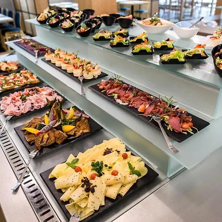 Zalewski 酒店 Mrzeżyno